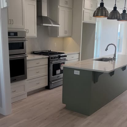 Pro Range & Hood